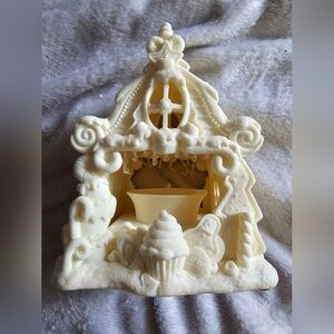 Mark Klaus Resin Light Up Gingerbread House